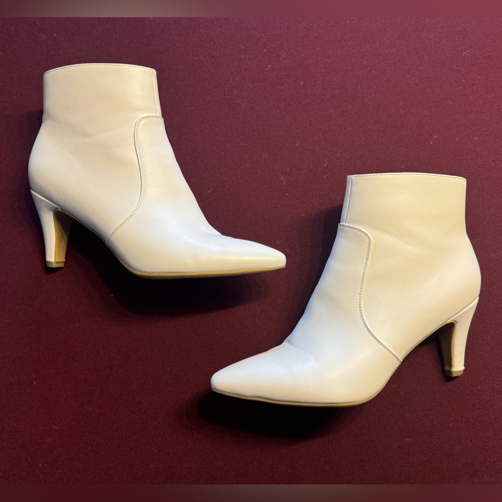 IDIFU White Pointed Toe High Heel Ankle Booties Zipper Buckle Strap Short Boots